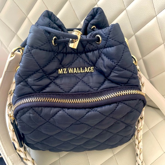 MZ WALLACE CROSBY DRAWSTRING BUCKET BAG - Picture 5 of 8